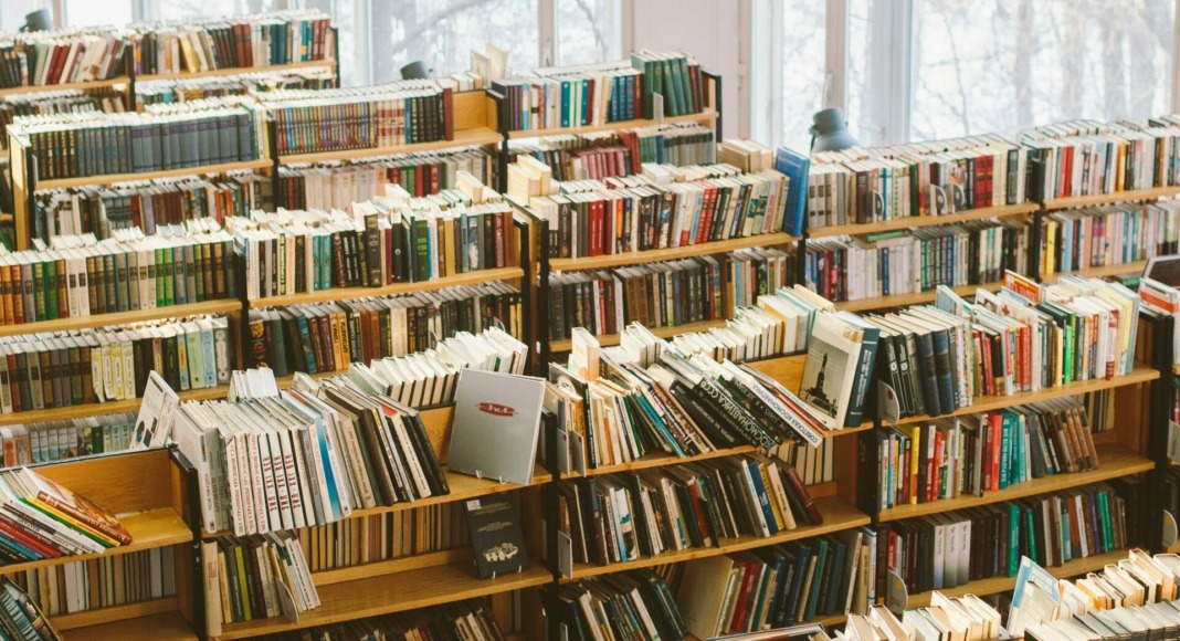 Książki, biblioteka