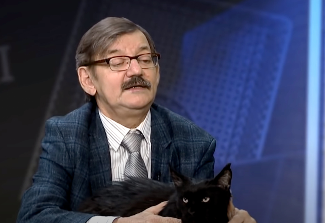 Jerzy Targalski z kotem
