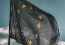 Czarna flaga unii europejskiej